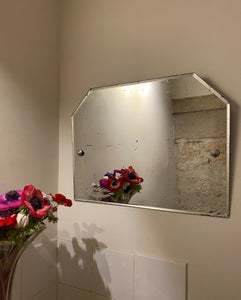 Miroir symétrique fleuri