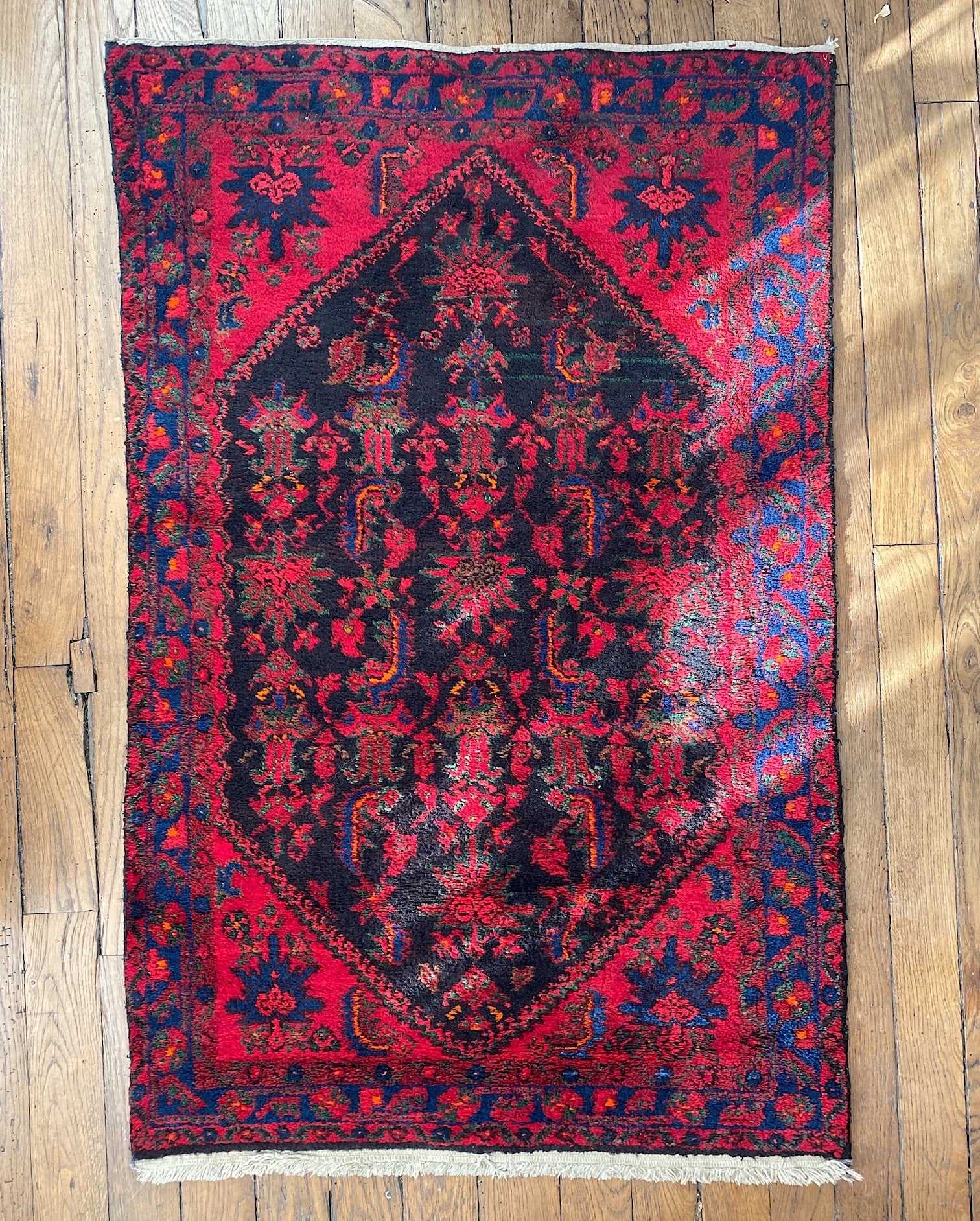 Tapis persan noué main